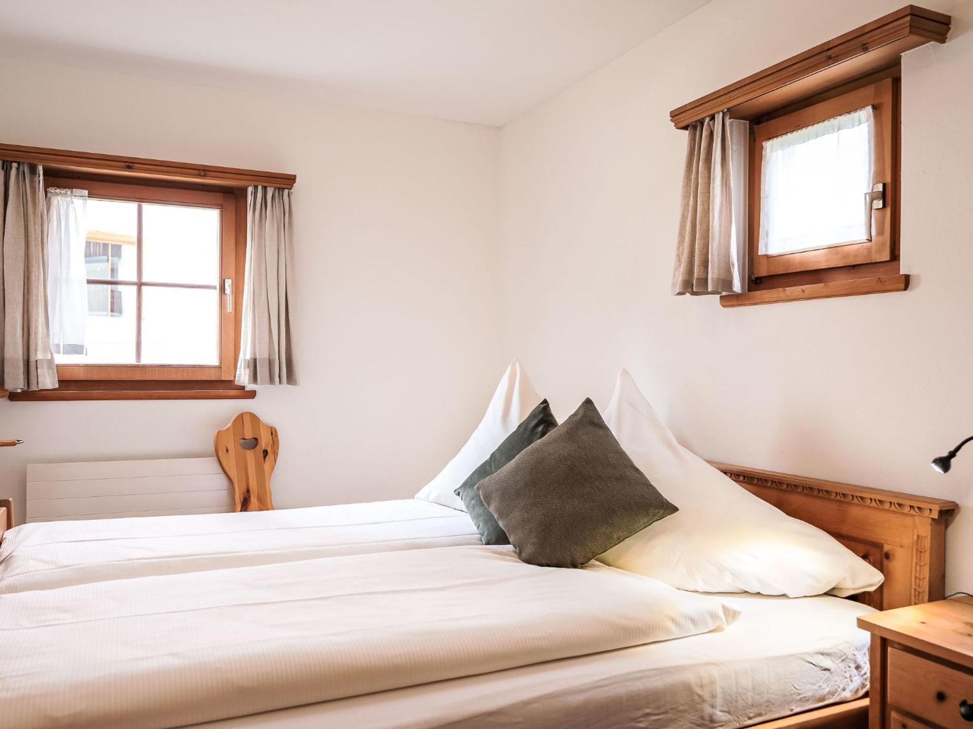Apartment Chesa Mezzaun By Interhome زوز المظهر الخارجي الصورة